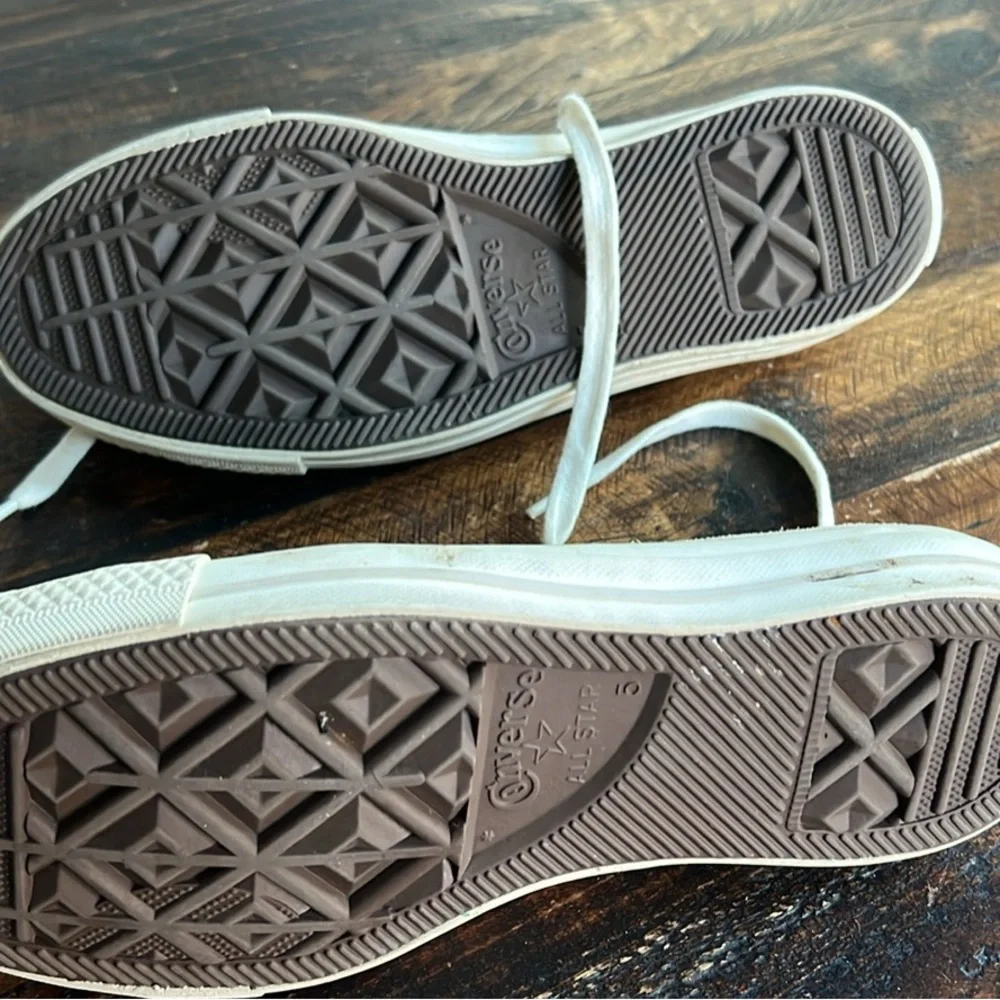 Classic Low-Top Polka Dot Sneakers - White - Picture 2 of 2
